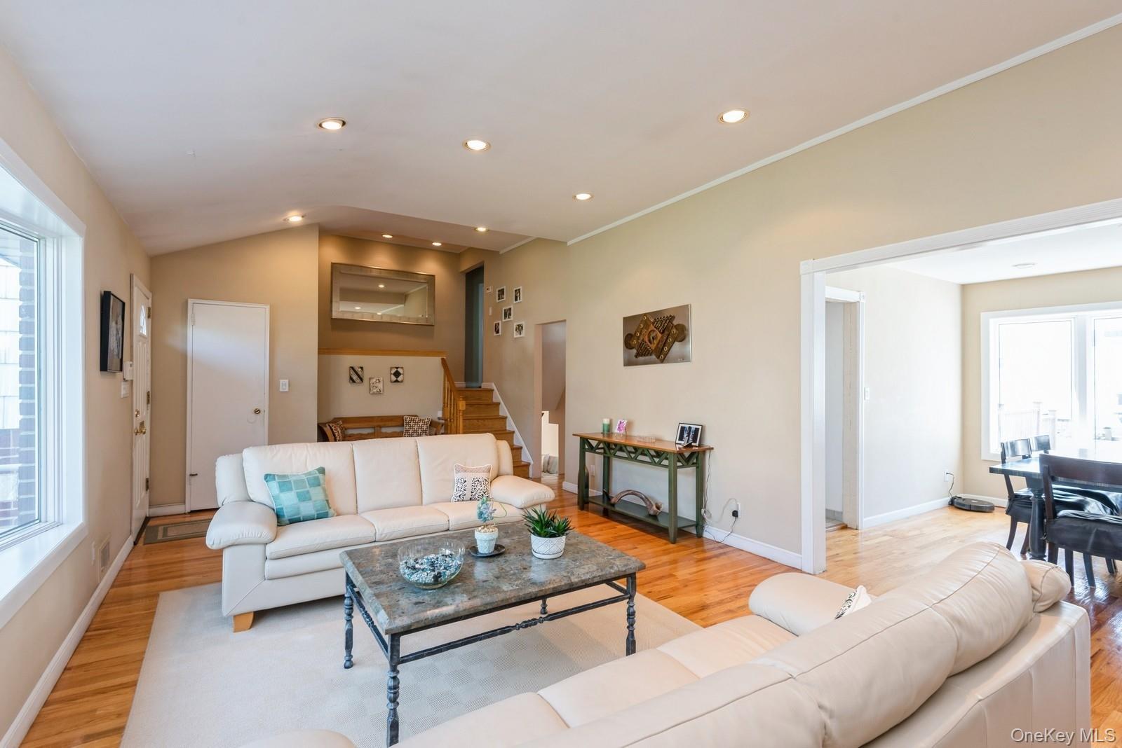 511 Redwood Drive, Cedarhurst, NY 11516