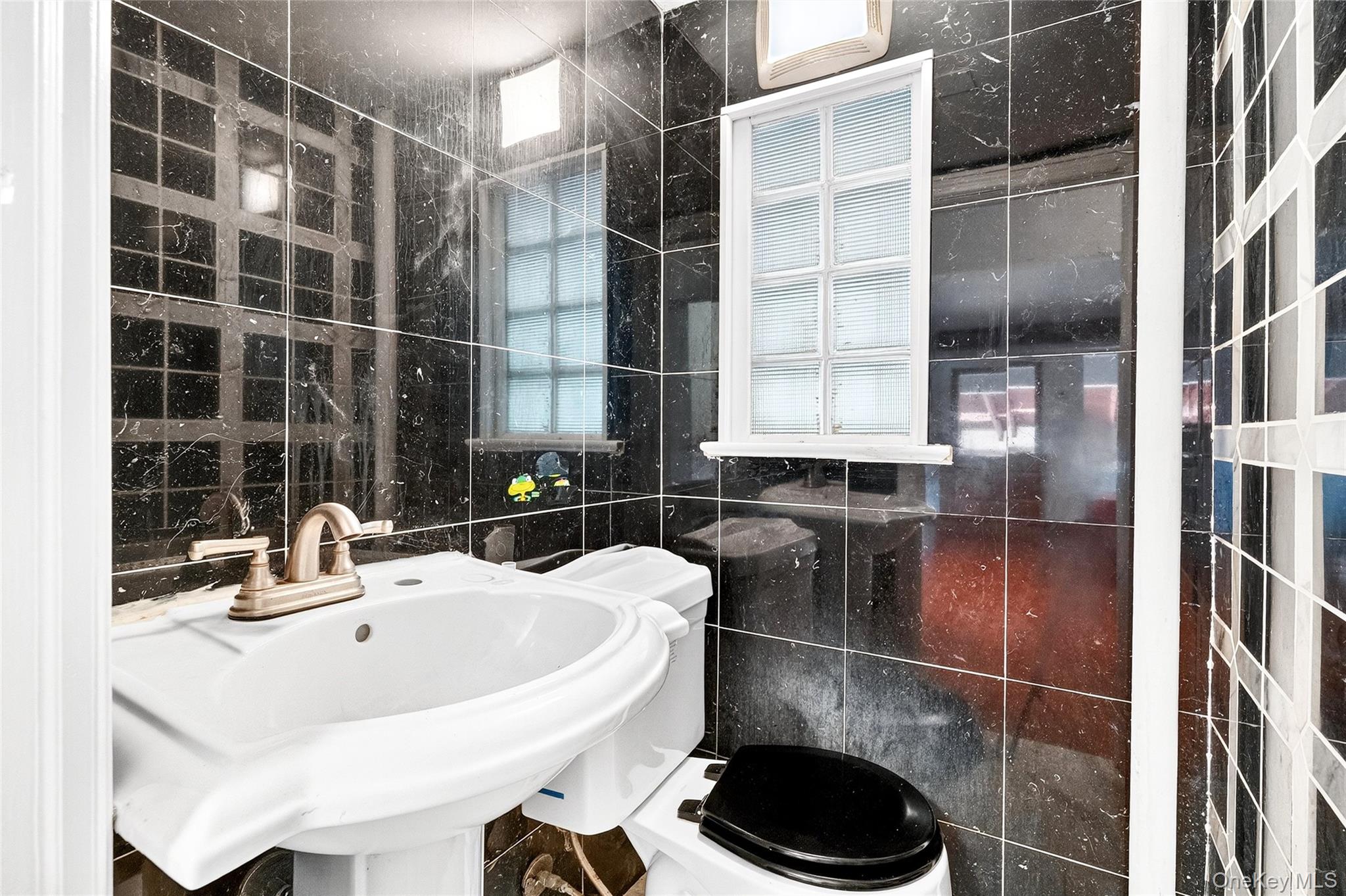 6015 Independence Avenue, Bronx, NY 10471