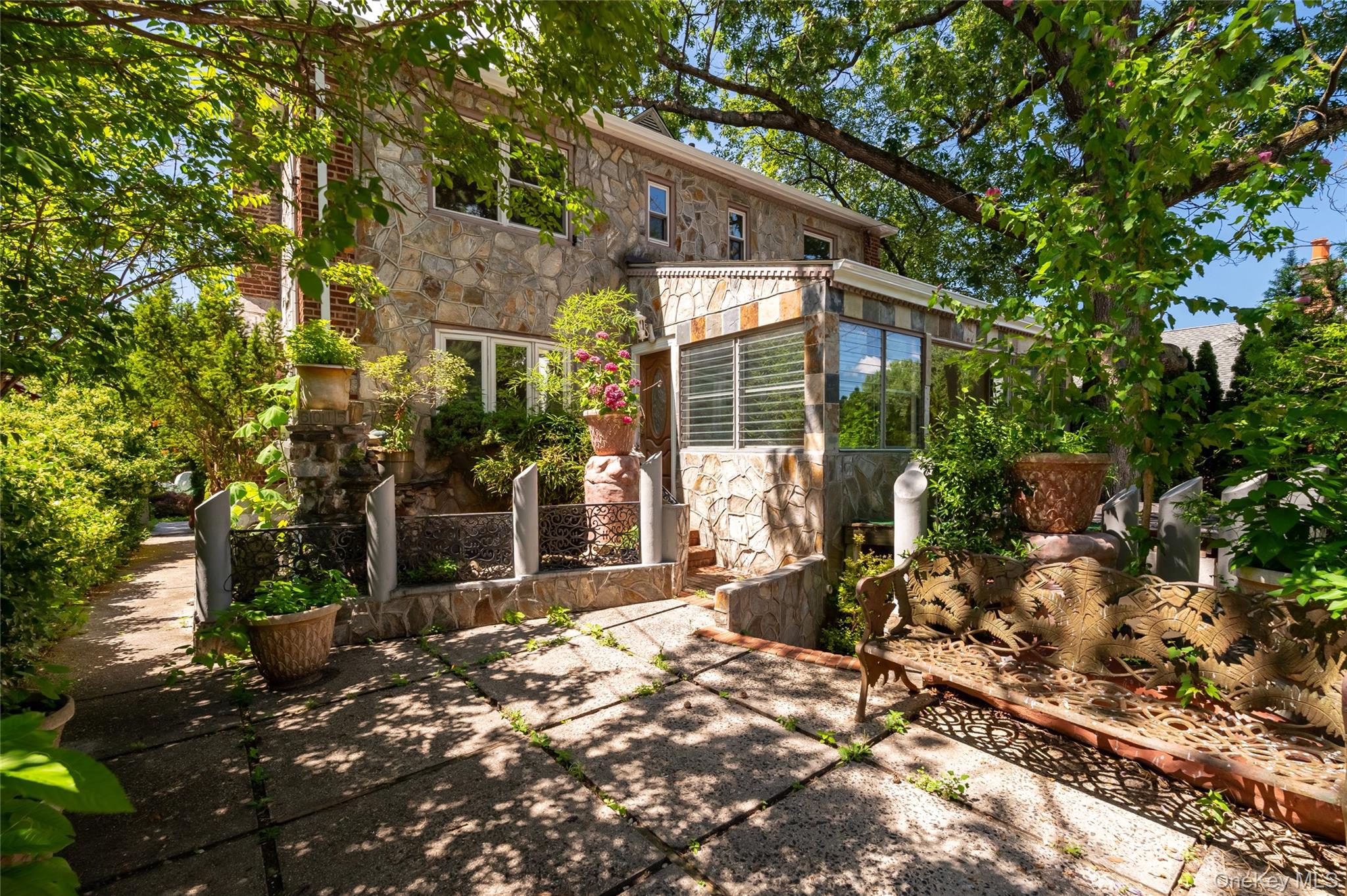 6015 Independence Avenue, Bronx, NY 10471