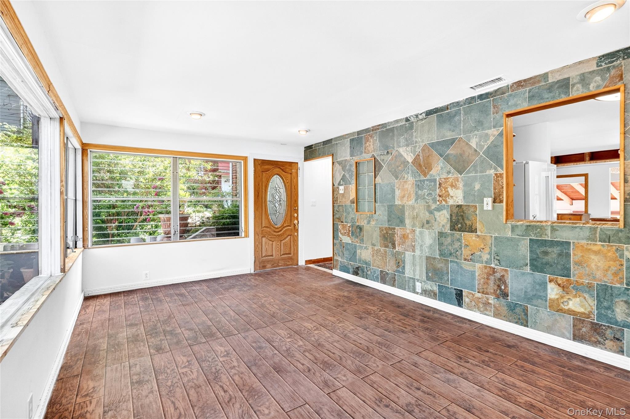 6015 Independence Avenue, Bronx, NY 10471