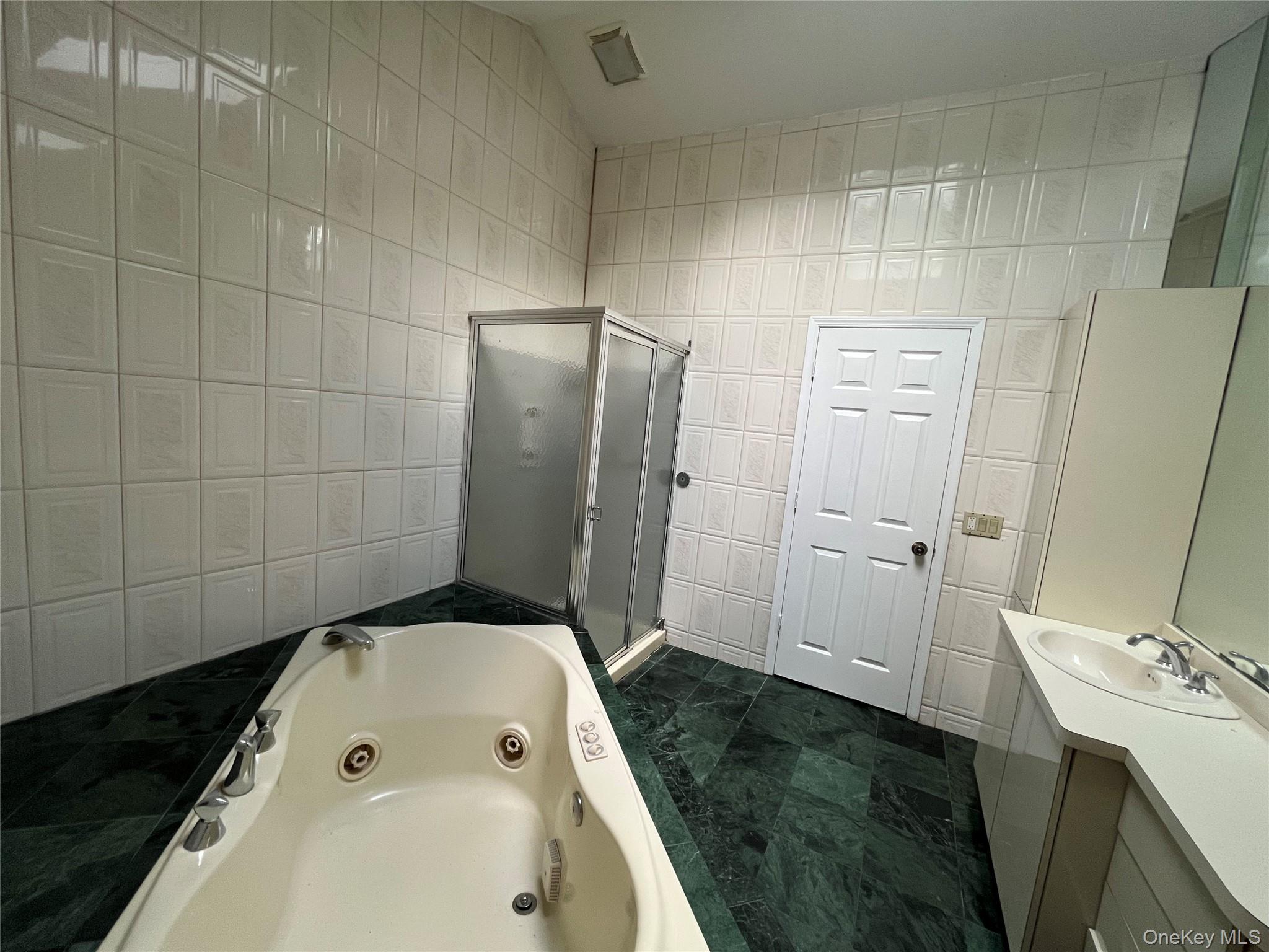 73 Railroad Street, Greenlawn, NY 11740