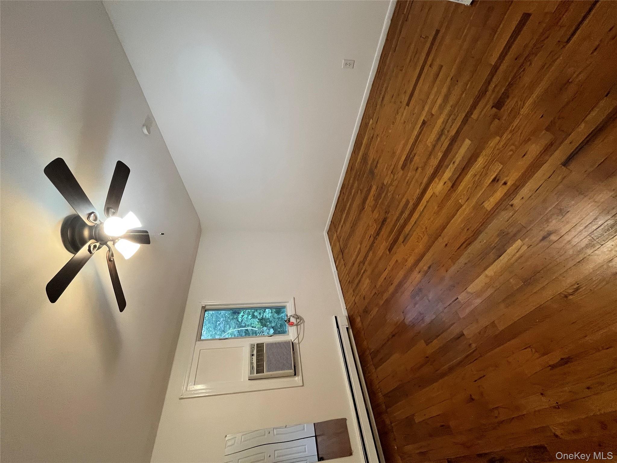 73 Railroad Street, Greenlawn, NY 11740