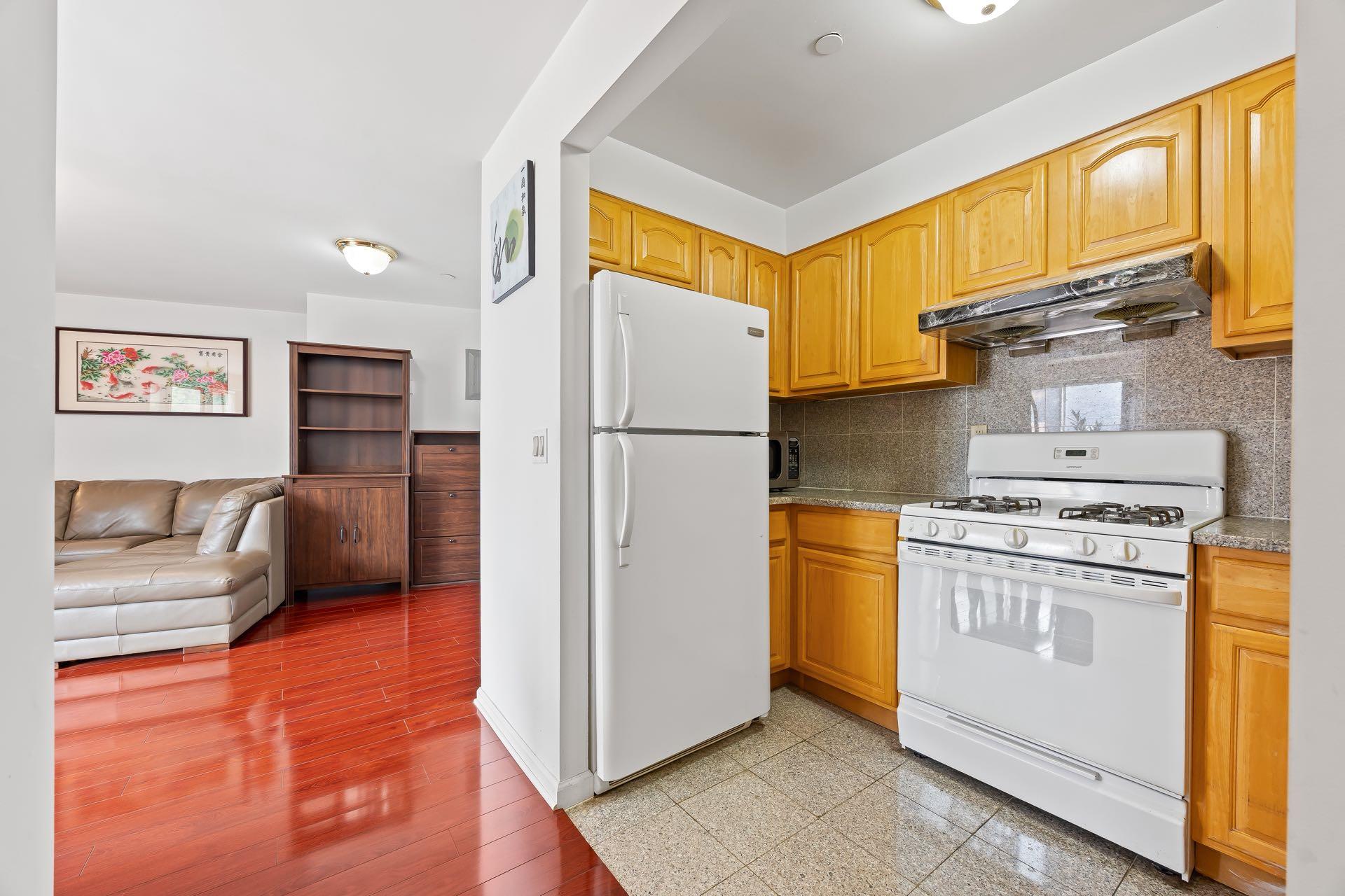 137-08 31st Road # 6D, Flushing, NY 11354