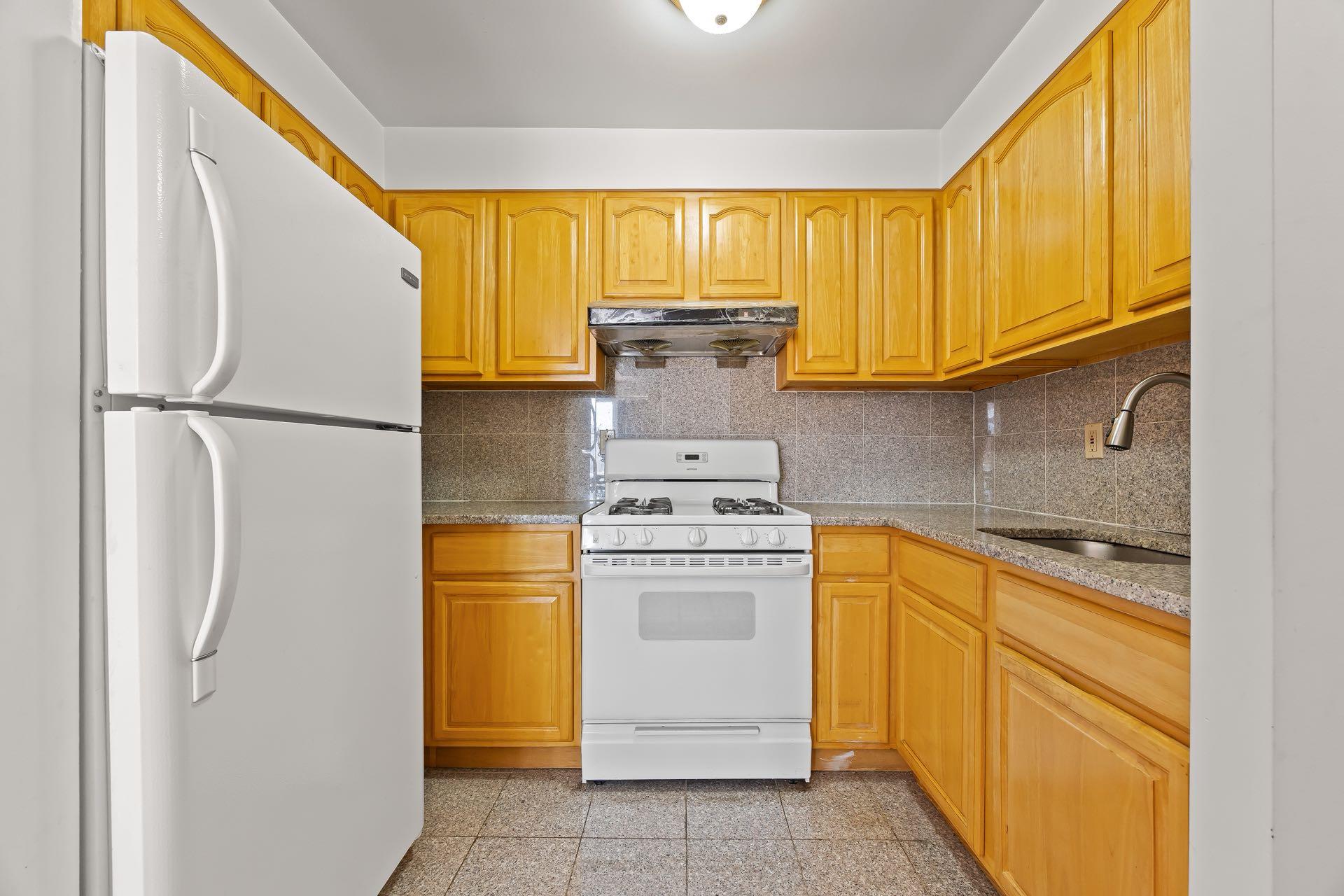 137-08 31st Road # 6D, Flushing, NY 11354