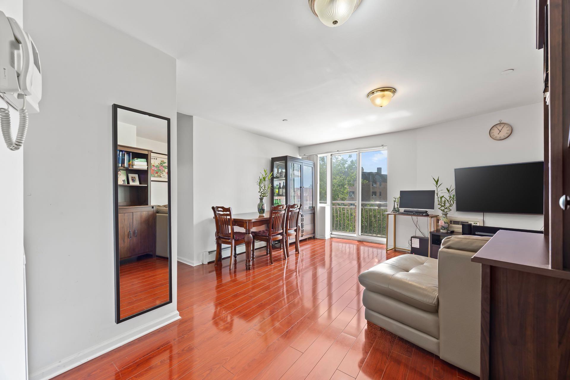 137-08 31st Road # 6D, Flushing, NY 11354