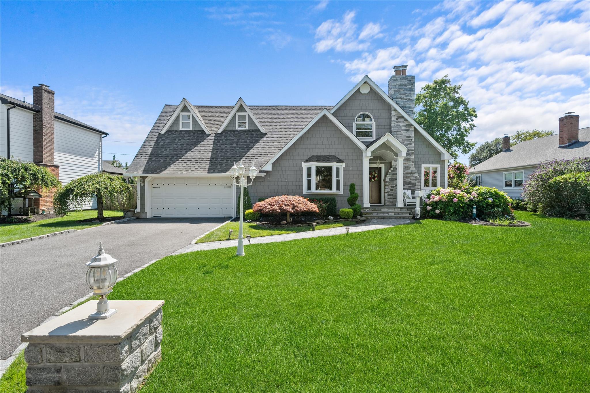 35 Bayway Avenue, Bay Shore, NY 11706