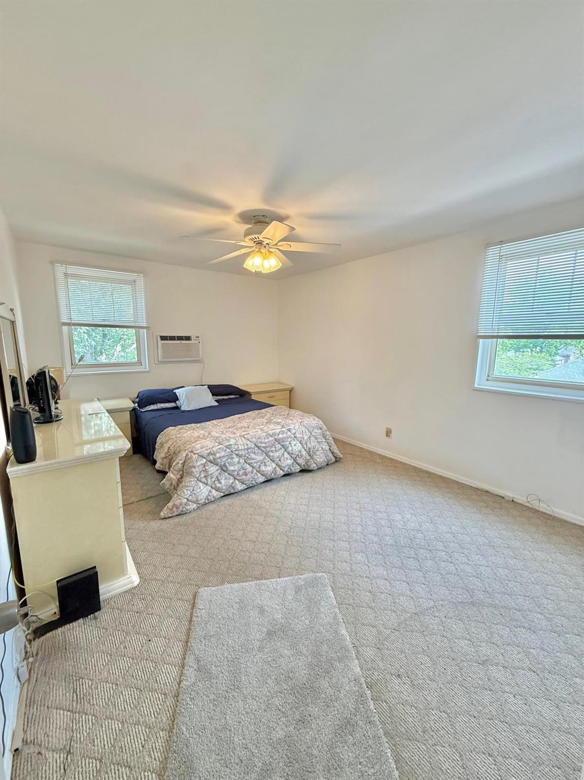 6019 marathon parkway # 2-40, Little Neck, NY 11362