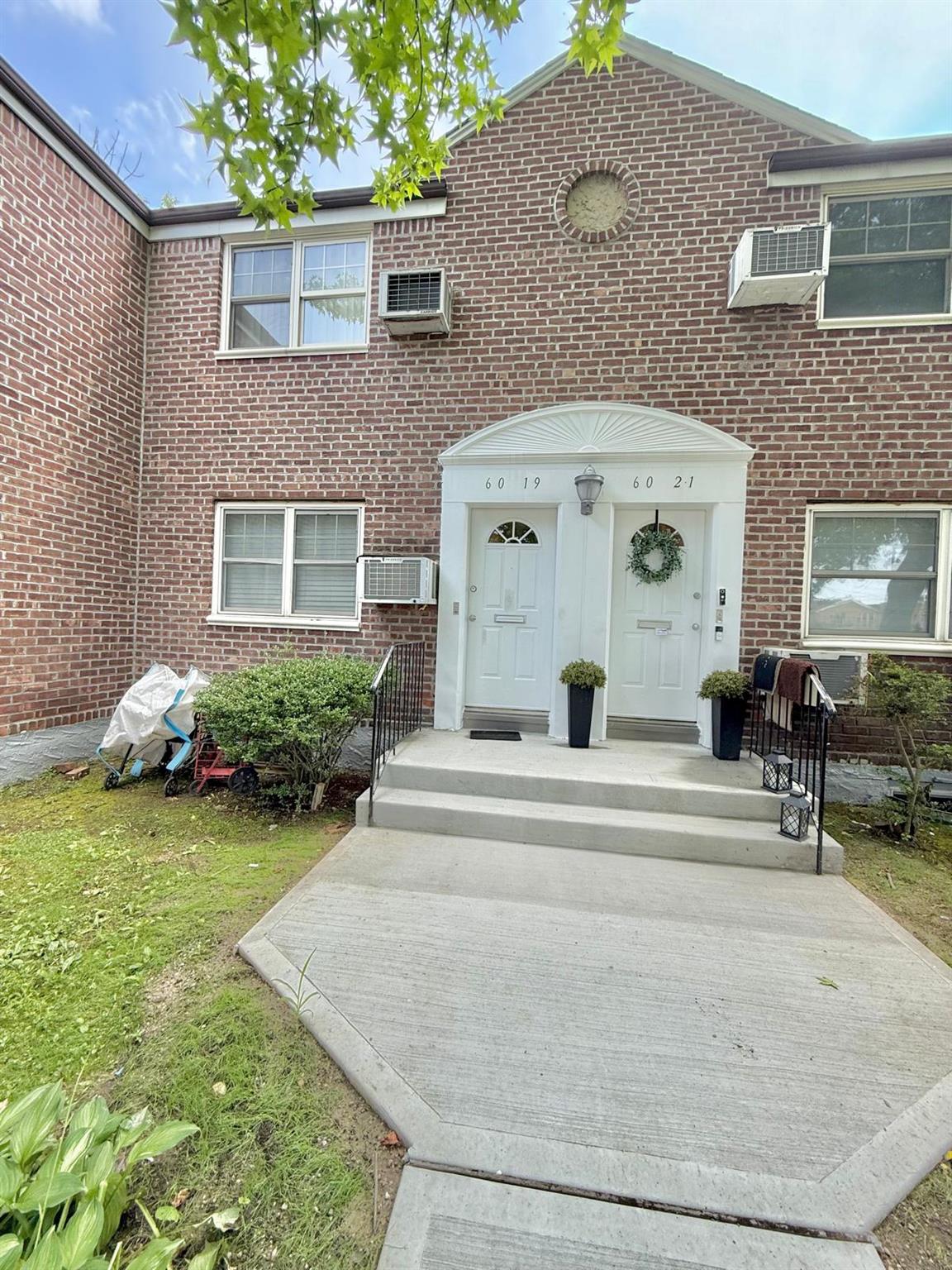 6019 marathon parkway # 2-40, Little Neck, NY 11362
