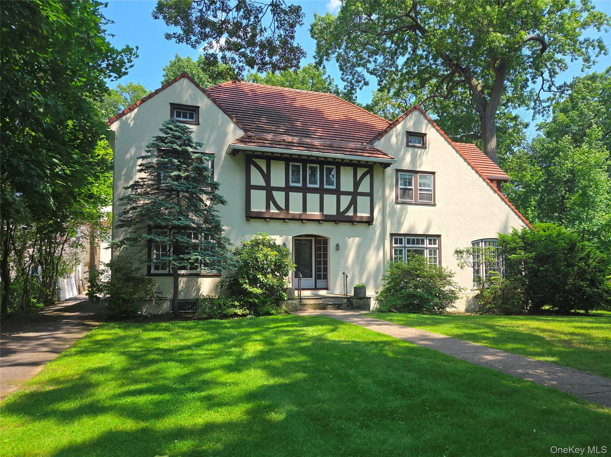 134 Pelhamdale Avenue, Pelham, NY 10803