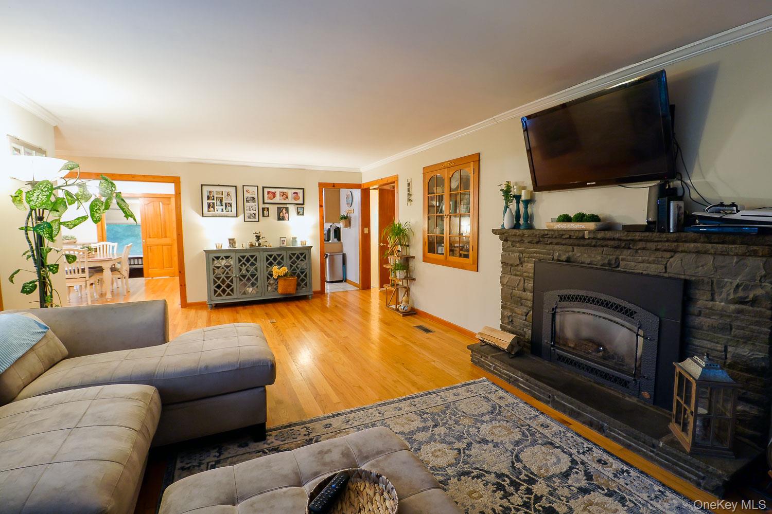 437 Hollow Road, Glen Spey, NY 12737