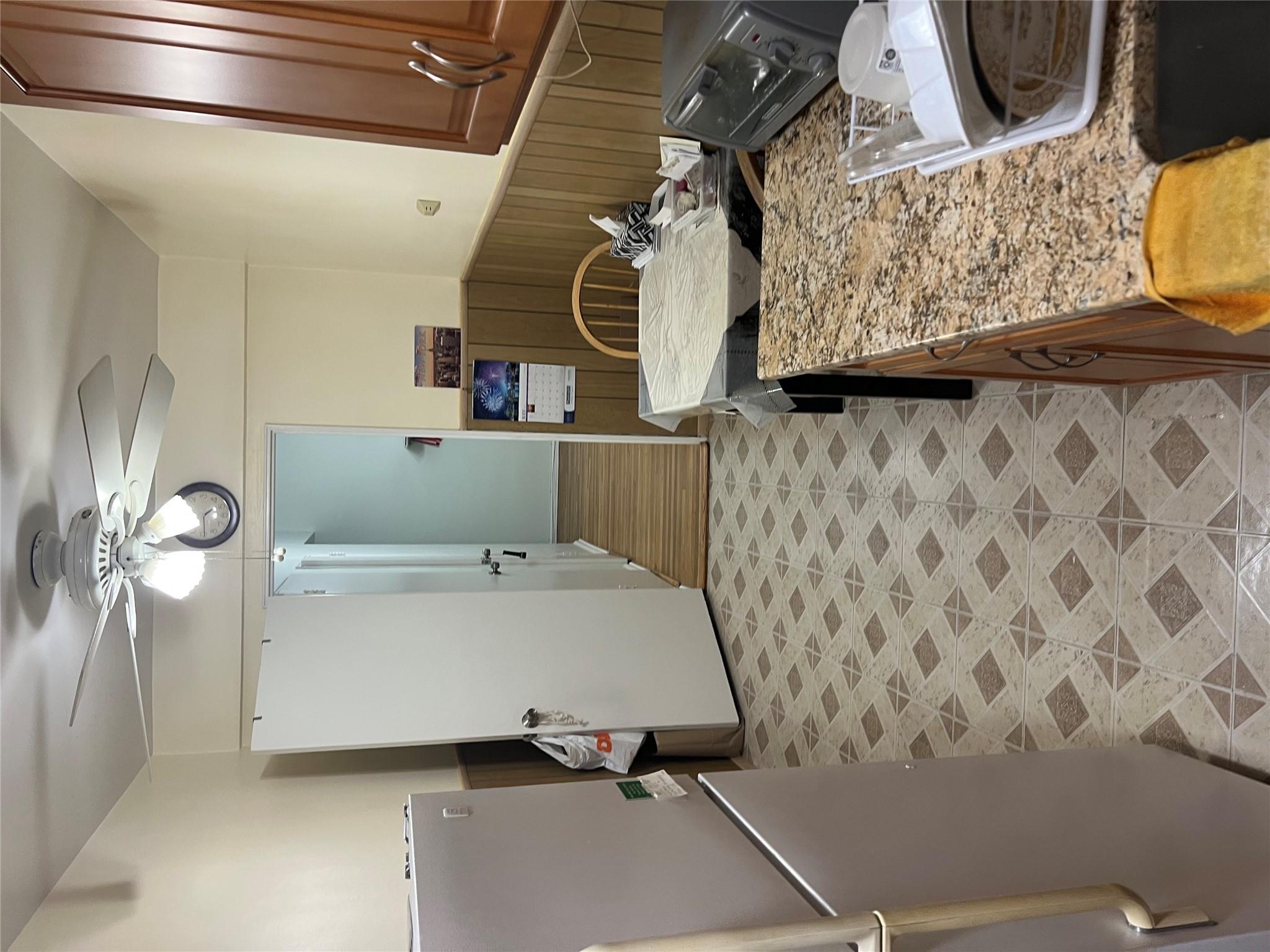 8385 Woodhaven Boulevard # 3R, Woodhaven, NY 11421