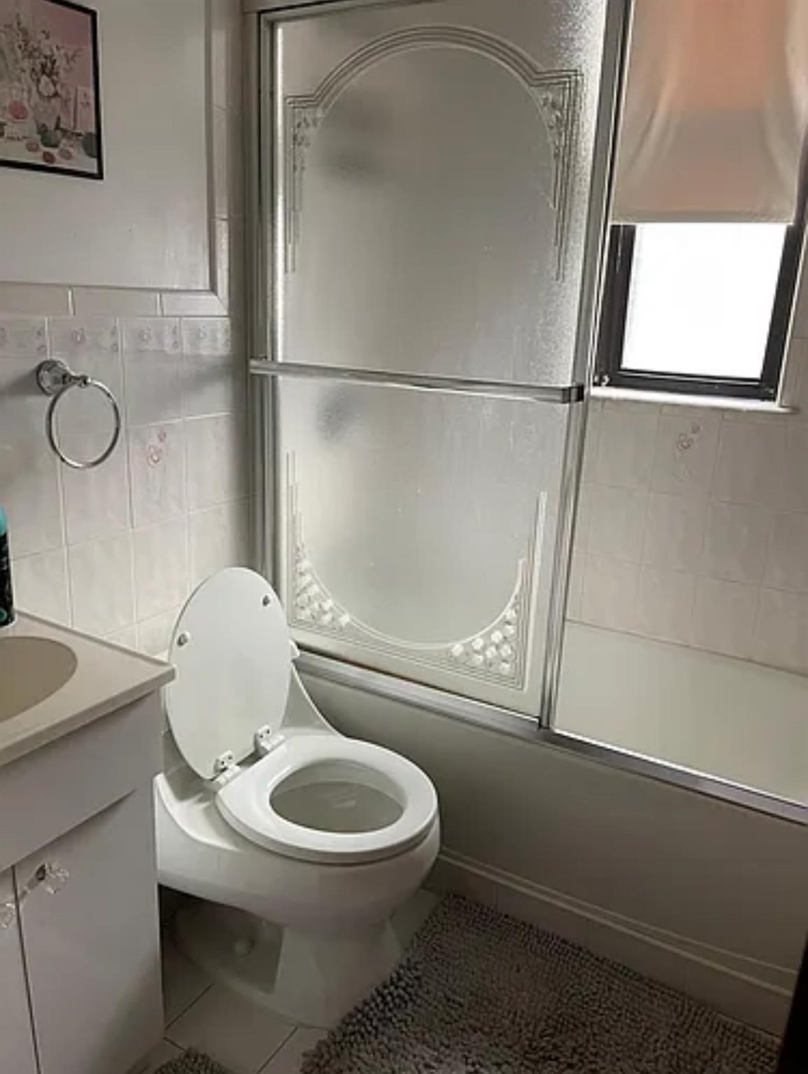 2564 Paulding Avenue, Bronx, NY 10469