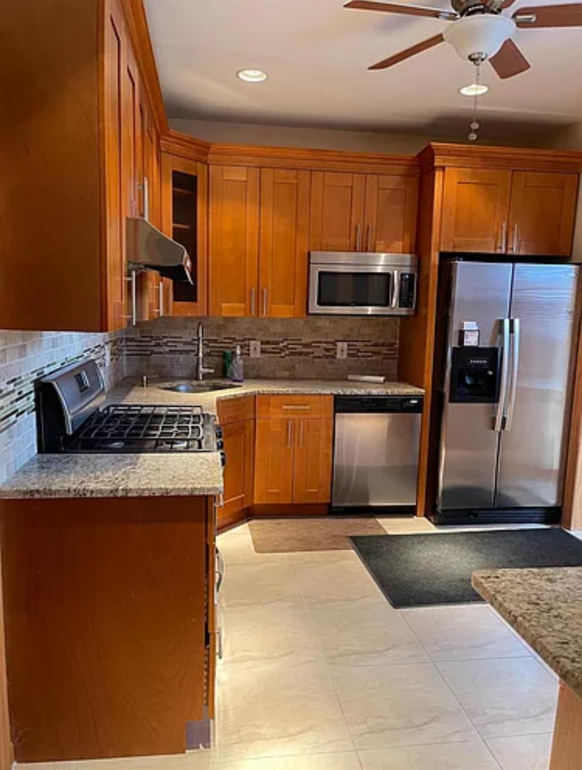 2564 Paulding Avenue, Bronx, NY 10469