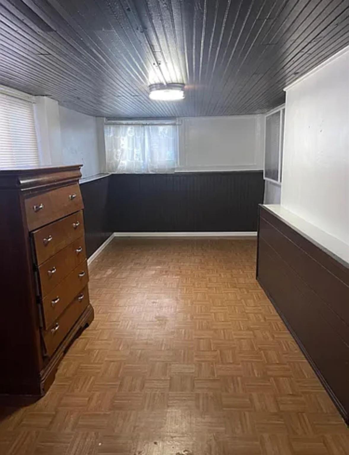 2564 Paulding Avenue, Bronx, NY 10469