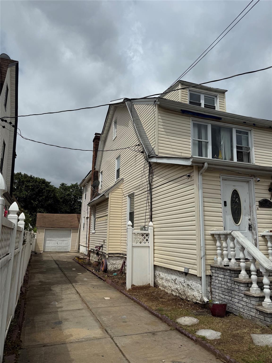 11942 189th Street, Saint Albans, NY 11412