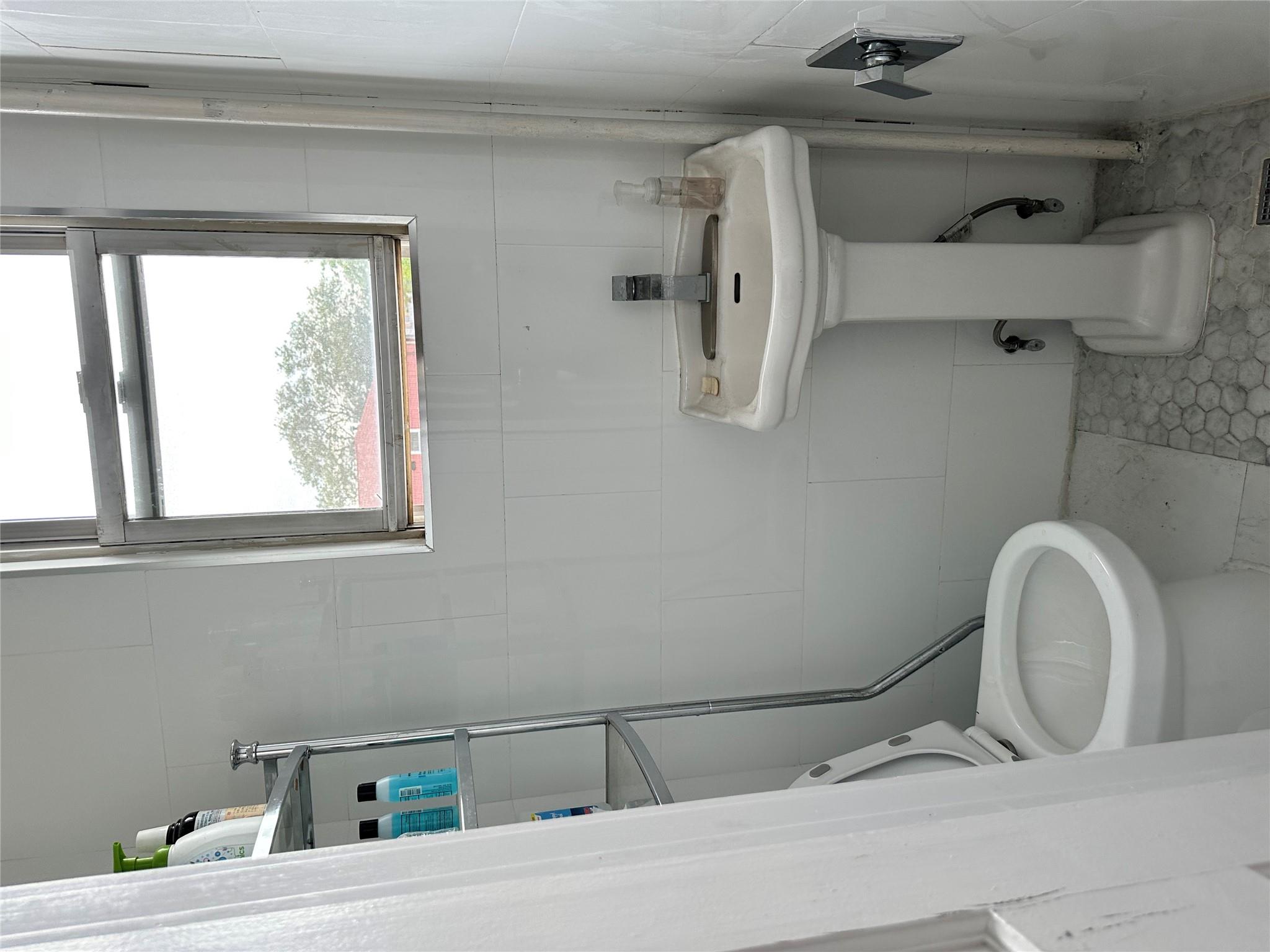 77-02 164 Street, Fresh Meadows, NY 11366