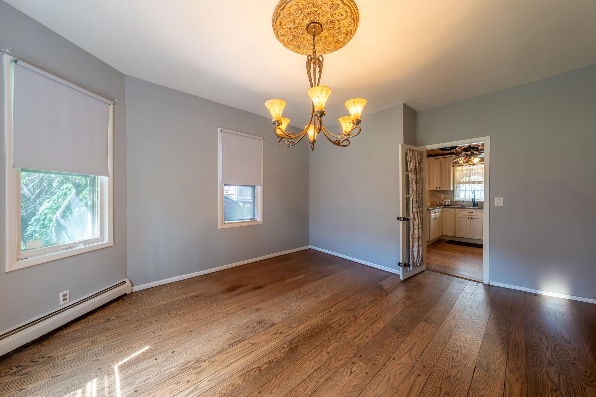 65 Earle Avenue, Lynbrook, NY 11563