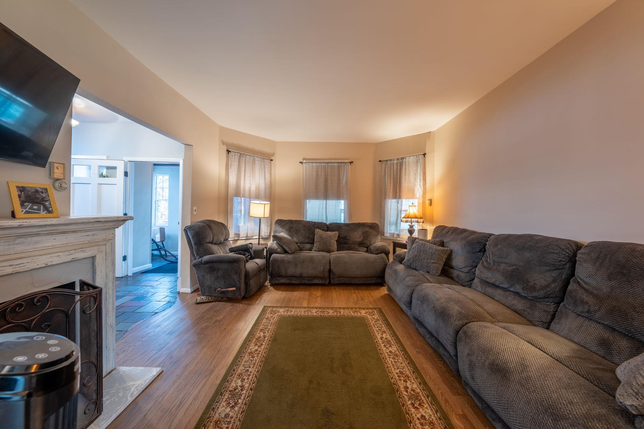 65 Earle Avenue, Lynbrook, NY 11563