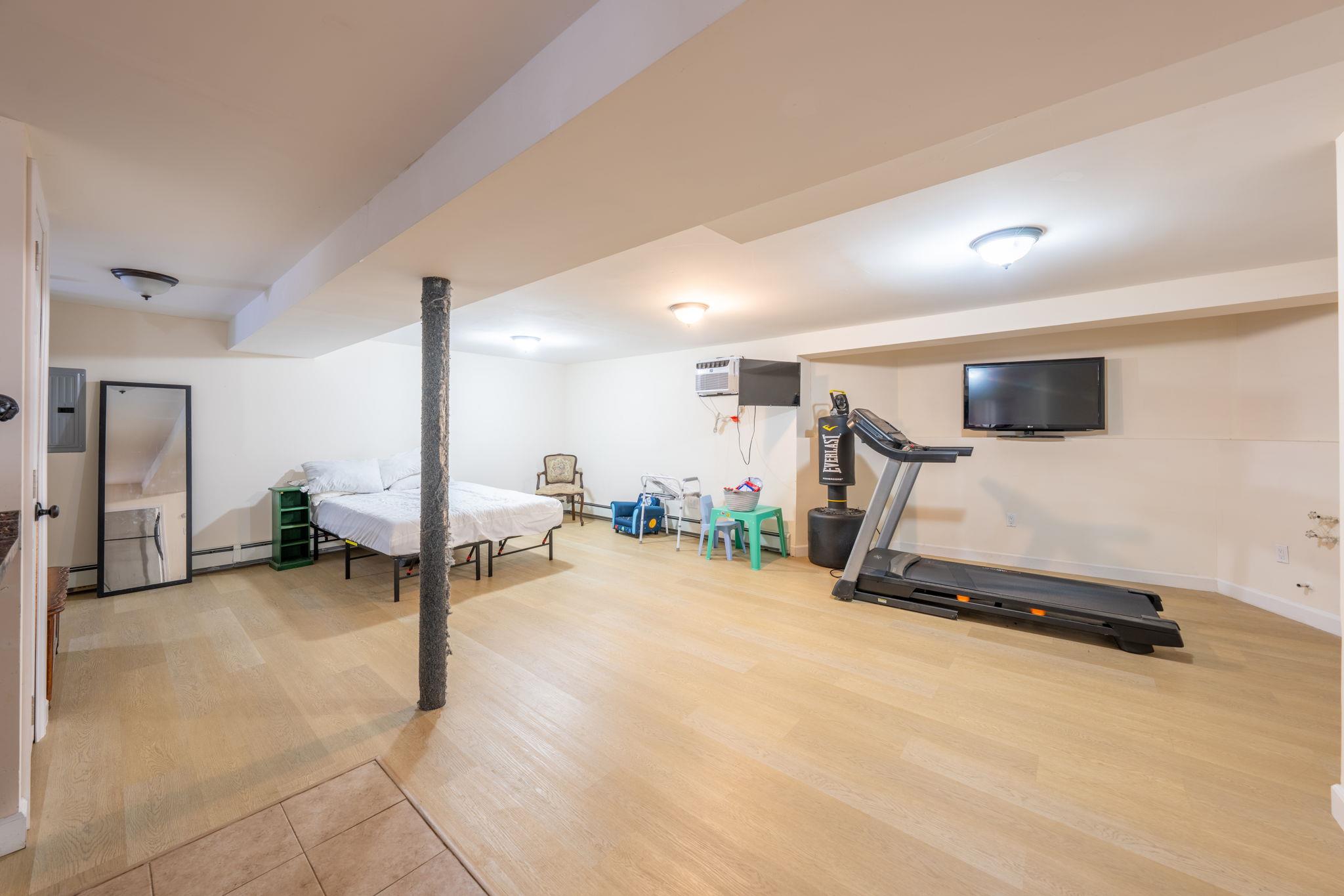 65 Earle Avenue, Lynbrook, NY 11563