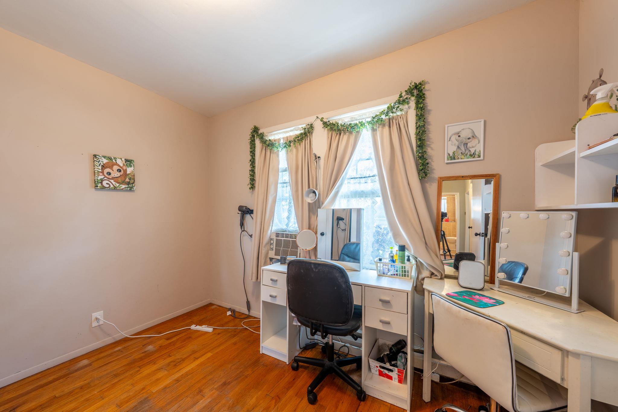 65 Earle Avenue, Lynbrook, NY 11563