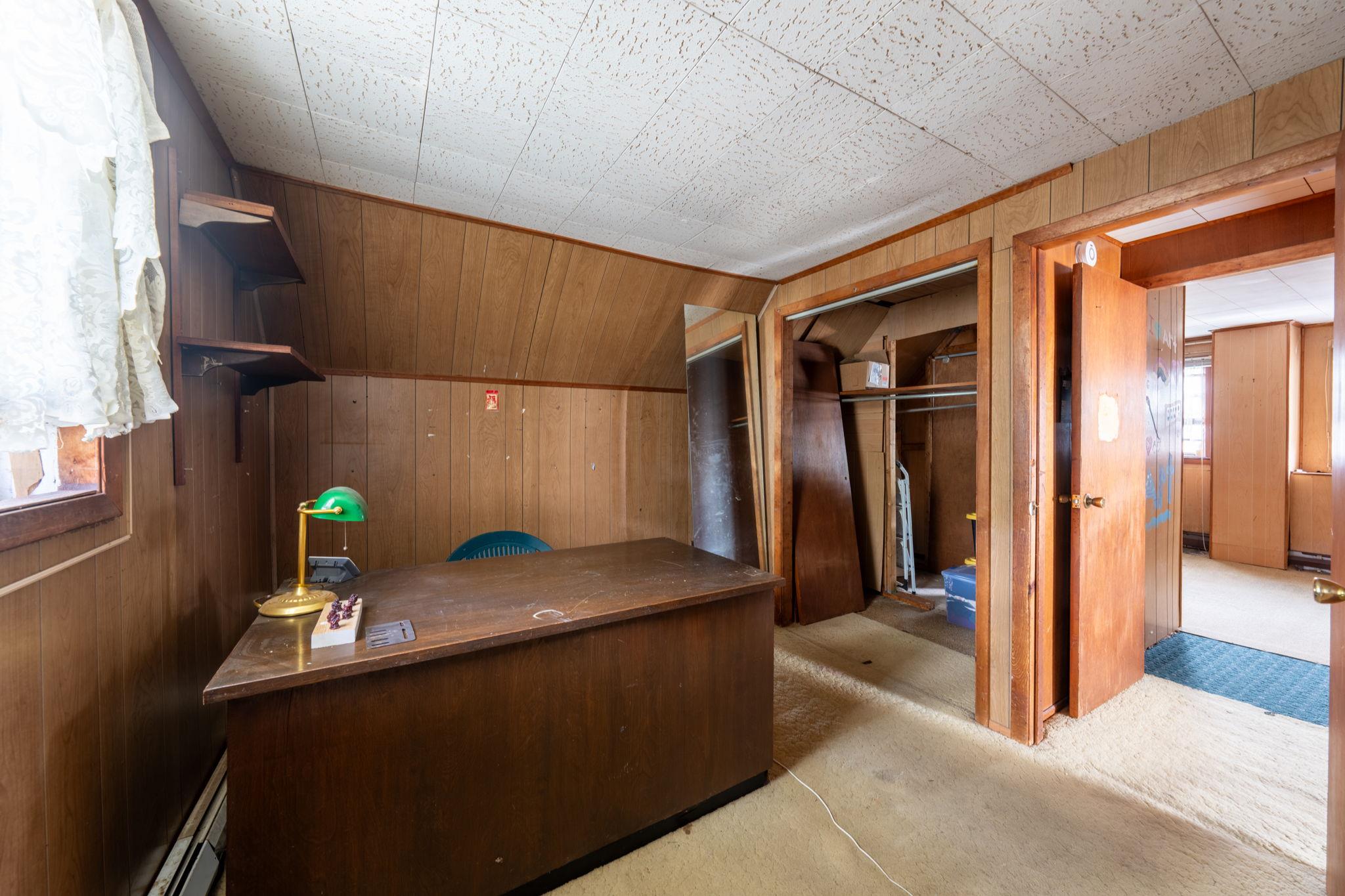 65 Earle Avenue, Lynbrook, NY 11563