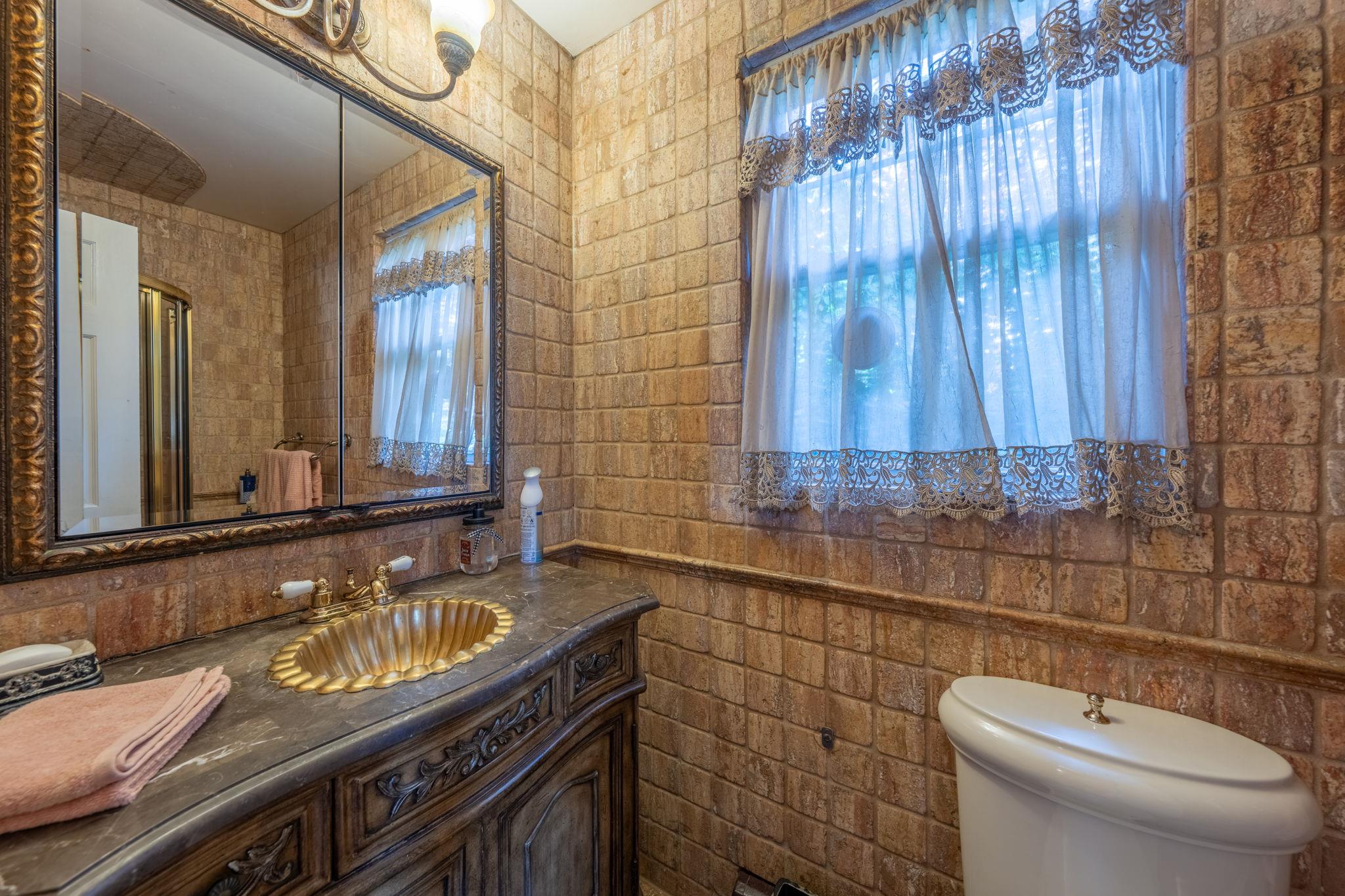 65 Earle Avenue, Lynbrook, NY 11563