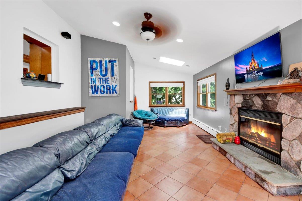 202 Devoe Avenue, Yonkers, NY 10705