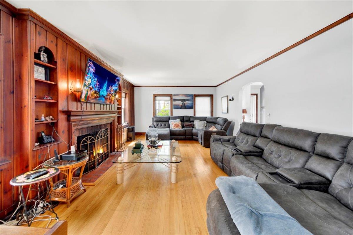 202 Devoe Avenue, Yonkers, NY 10705