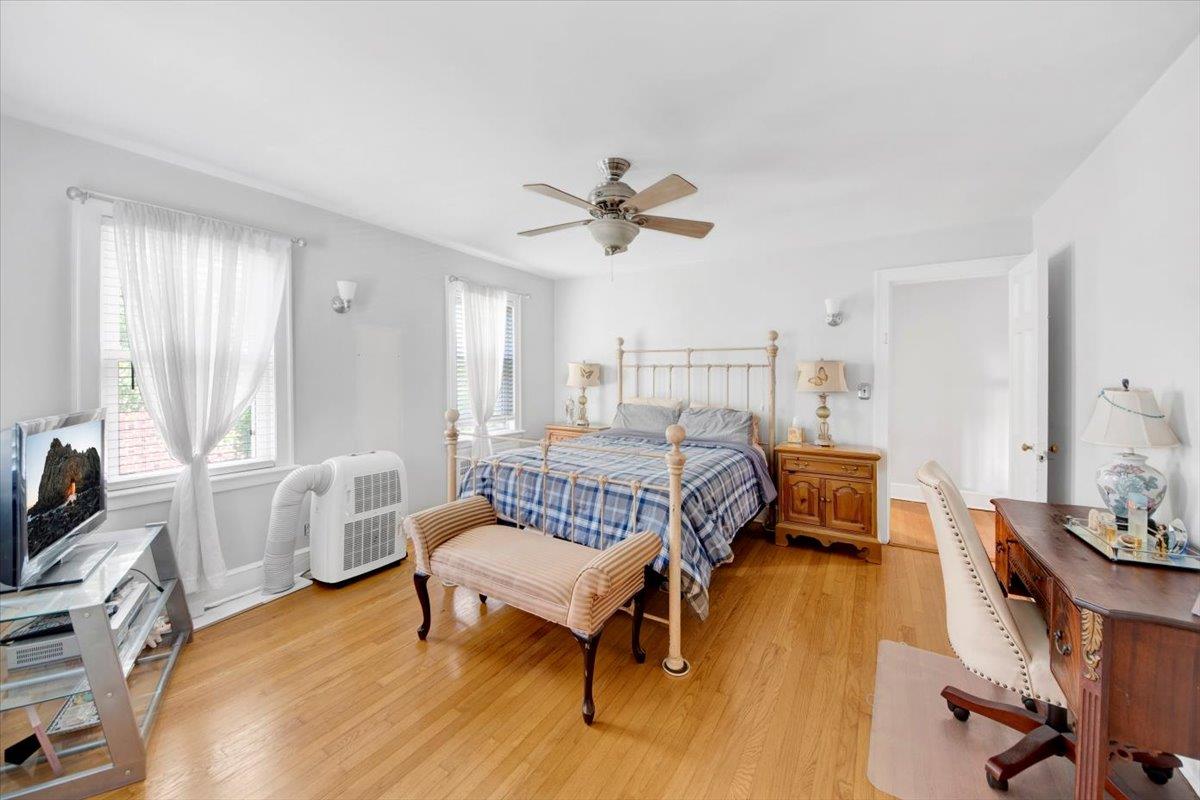 202 Devoe Avenue, Yonkers, NY 10705