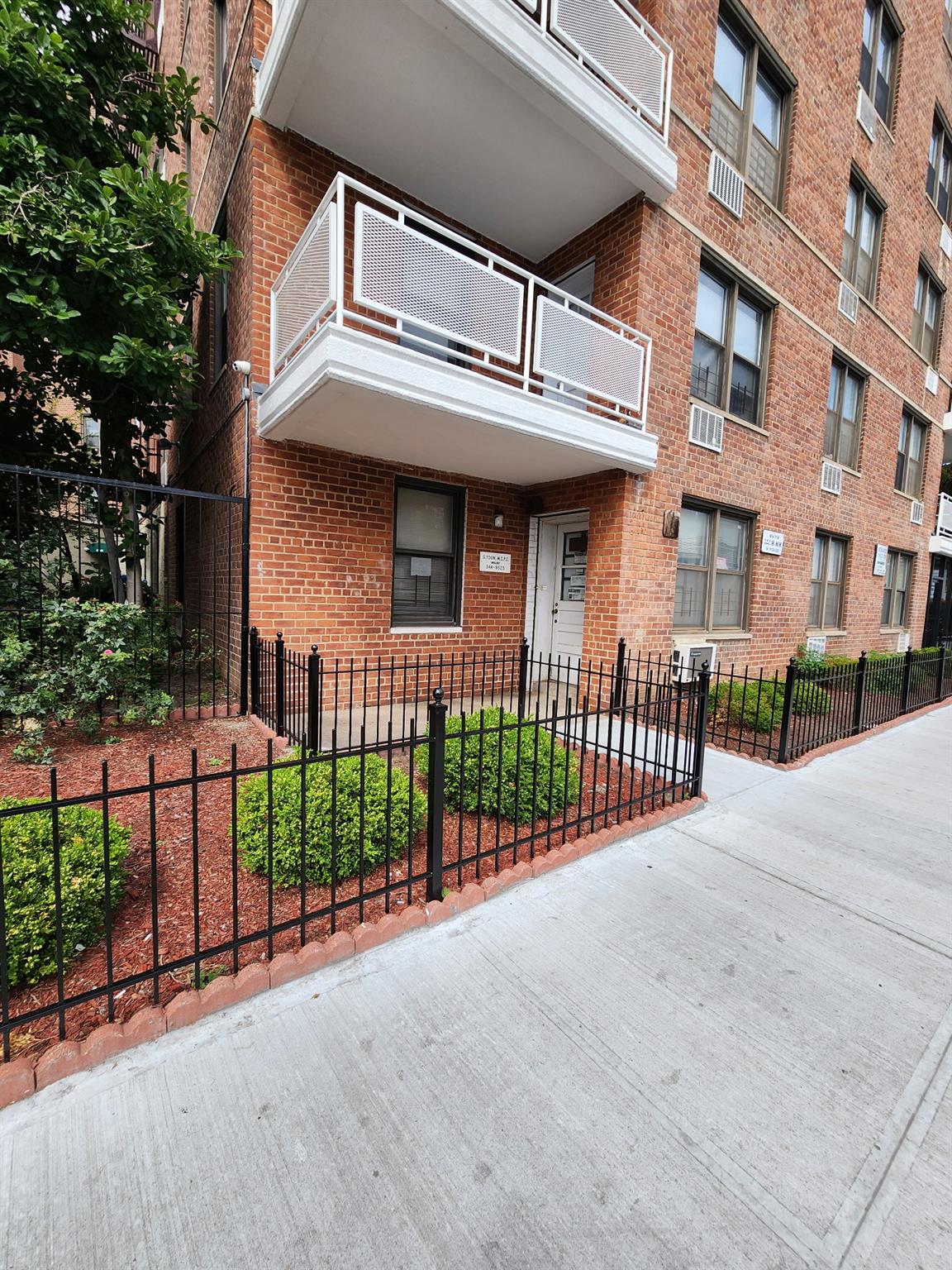 100-25 Queens Boulevard # 1CC/1DD, Forest Hills, NY 11375