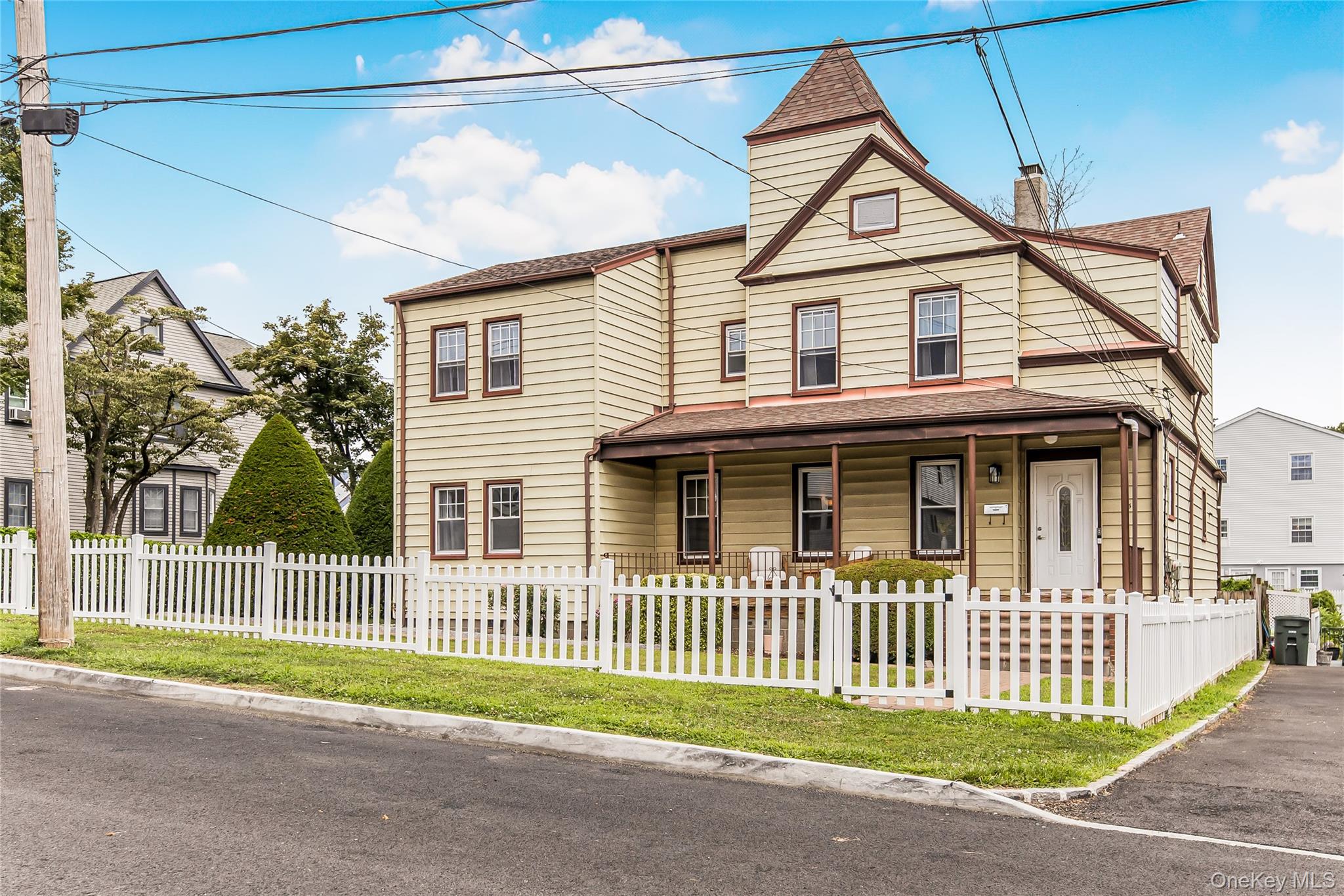 33 Alto Avenue, Port Chester, NY 10573