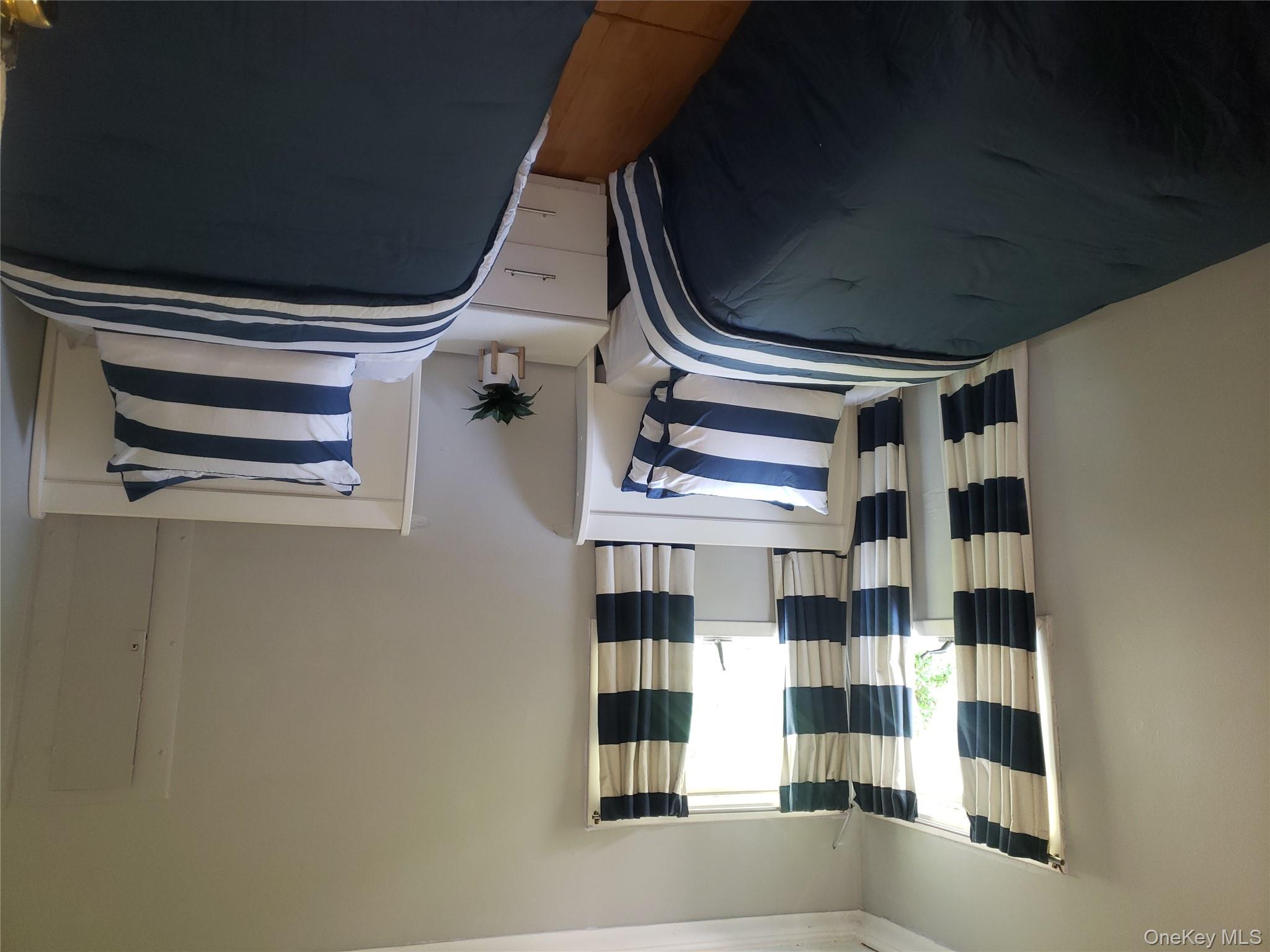 28 Pine Street, Central Islip, NY 11722