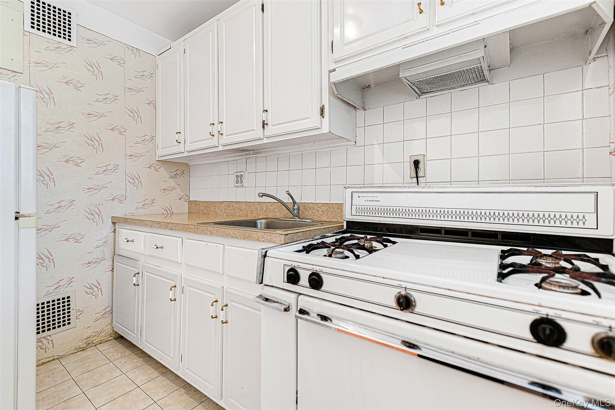 97-37 63rd Road # 2B, Rego Park, NY 11374