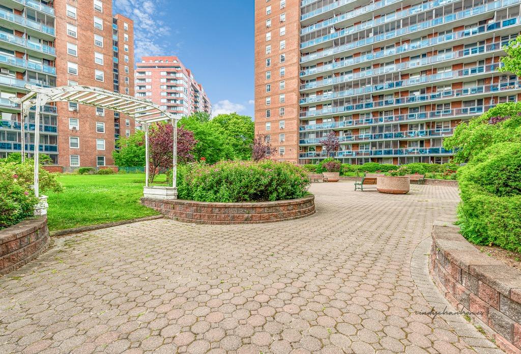 97-37 63rd Road # 2B, Rego Park, NY 11374