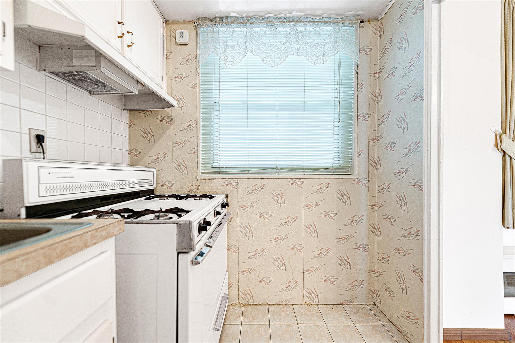 97-37 63rd Road # 2B, Rego Park, NY 11374