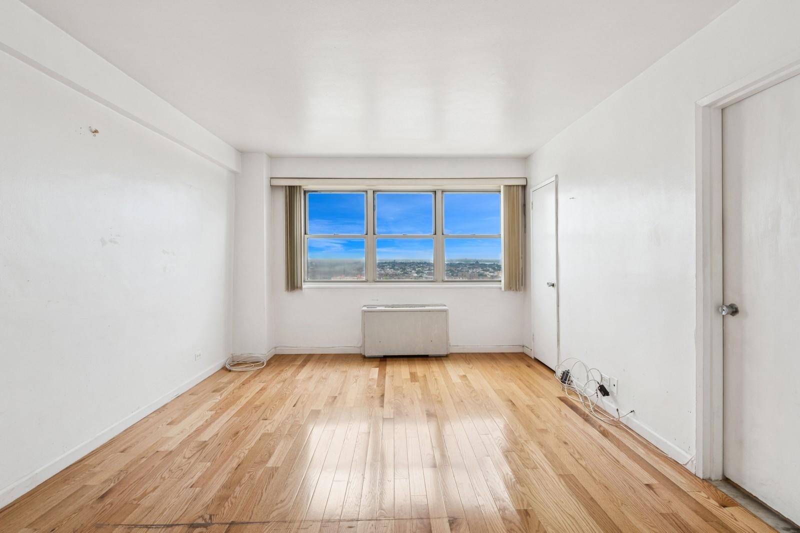 10230 66 Road # 19D, Forest Hills, NY 11375