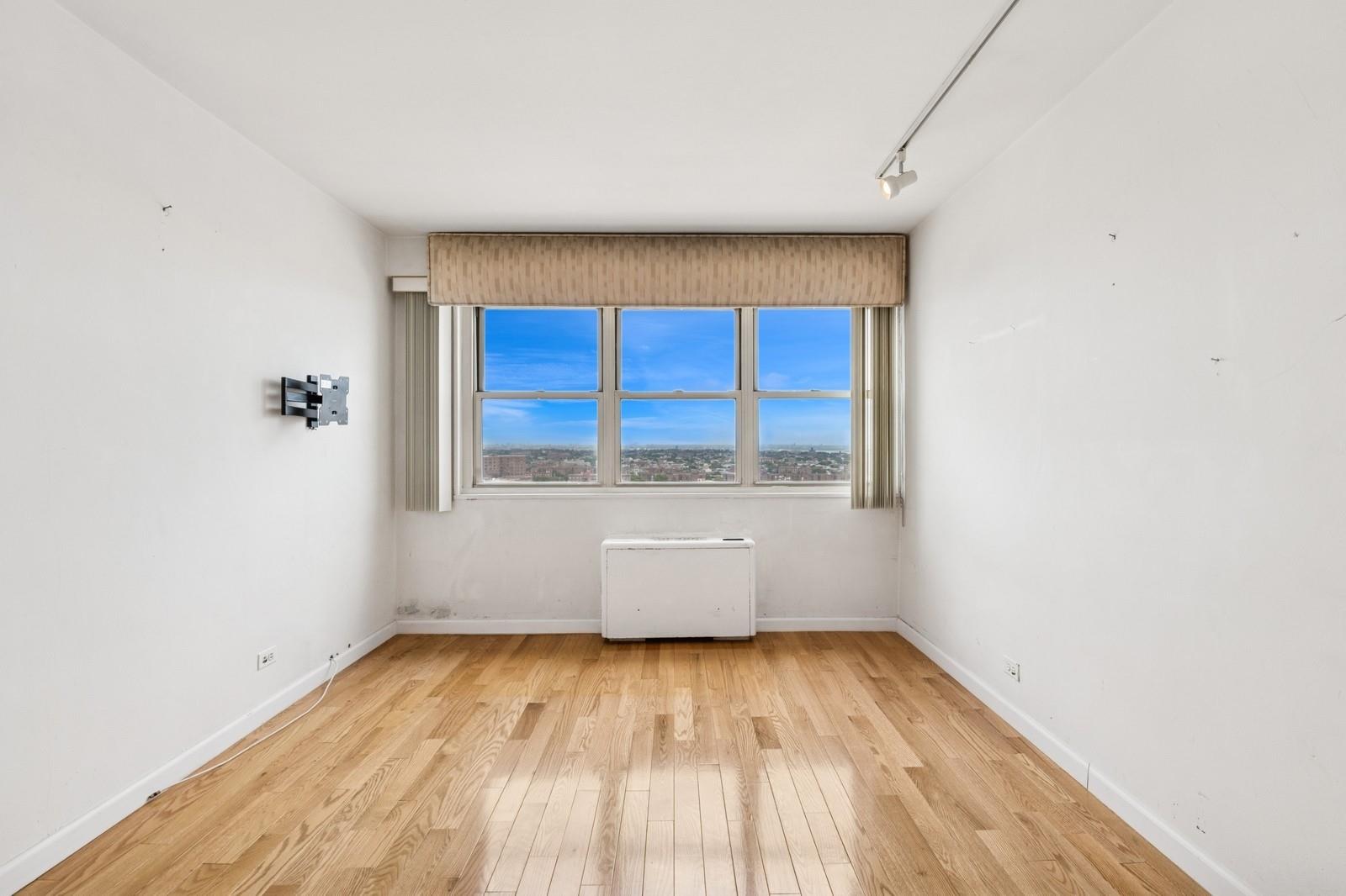 10230 66 Road # 19D, Forest Hills, NY 11375