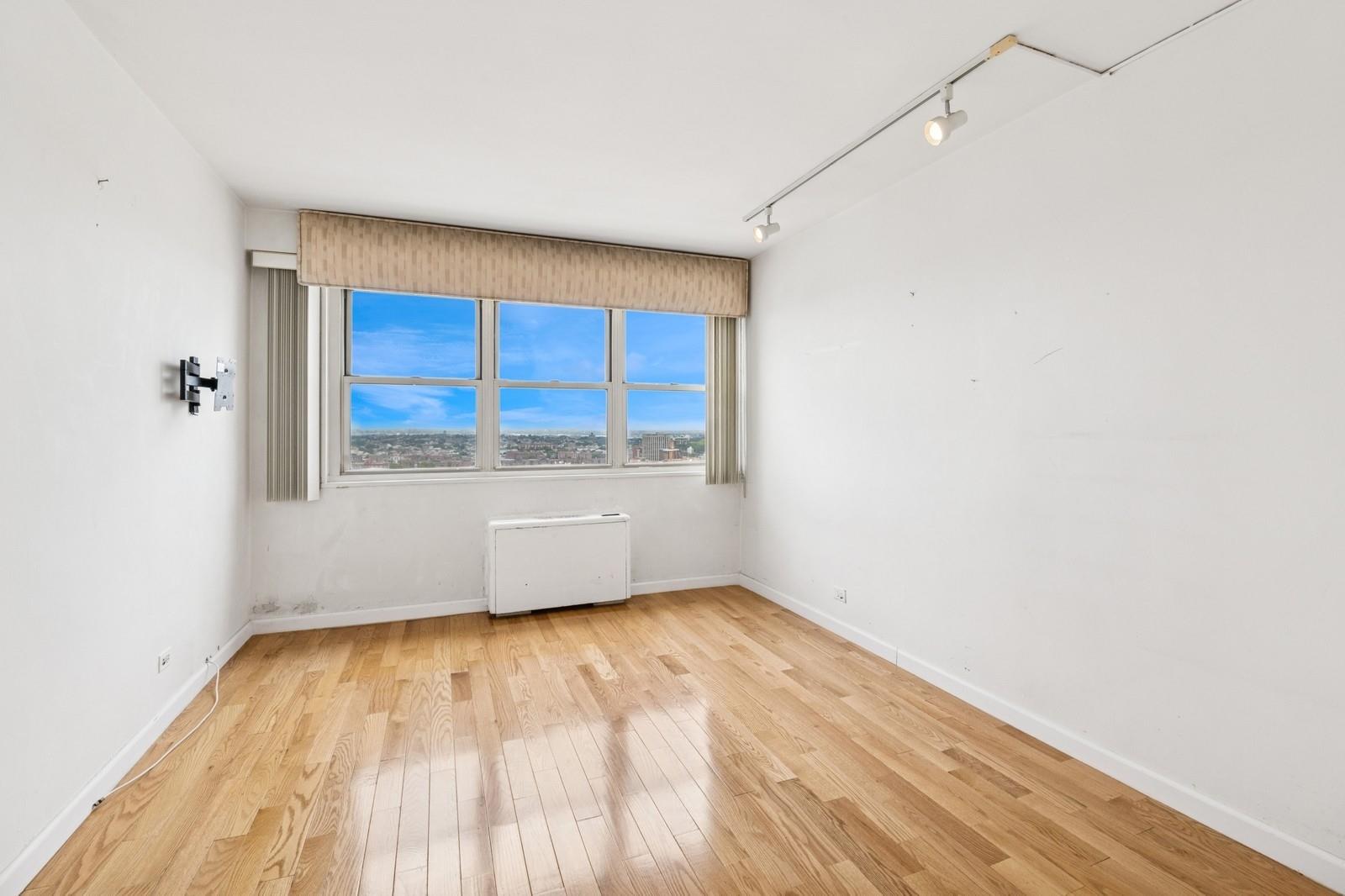 10230 66 Road # 19D, Forest Hills, NY 11375