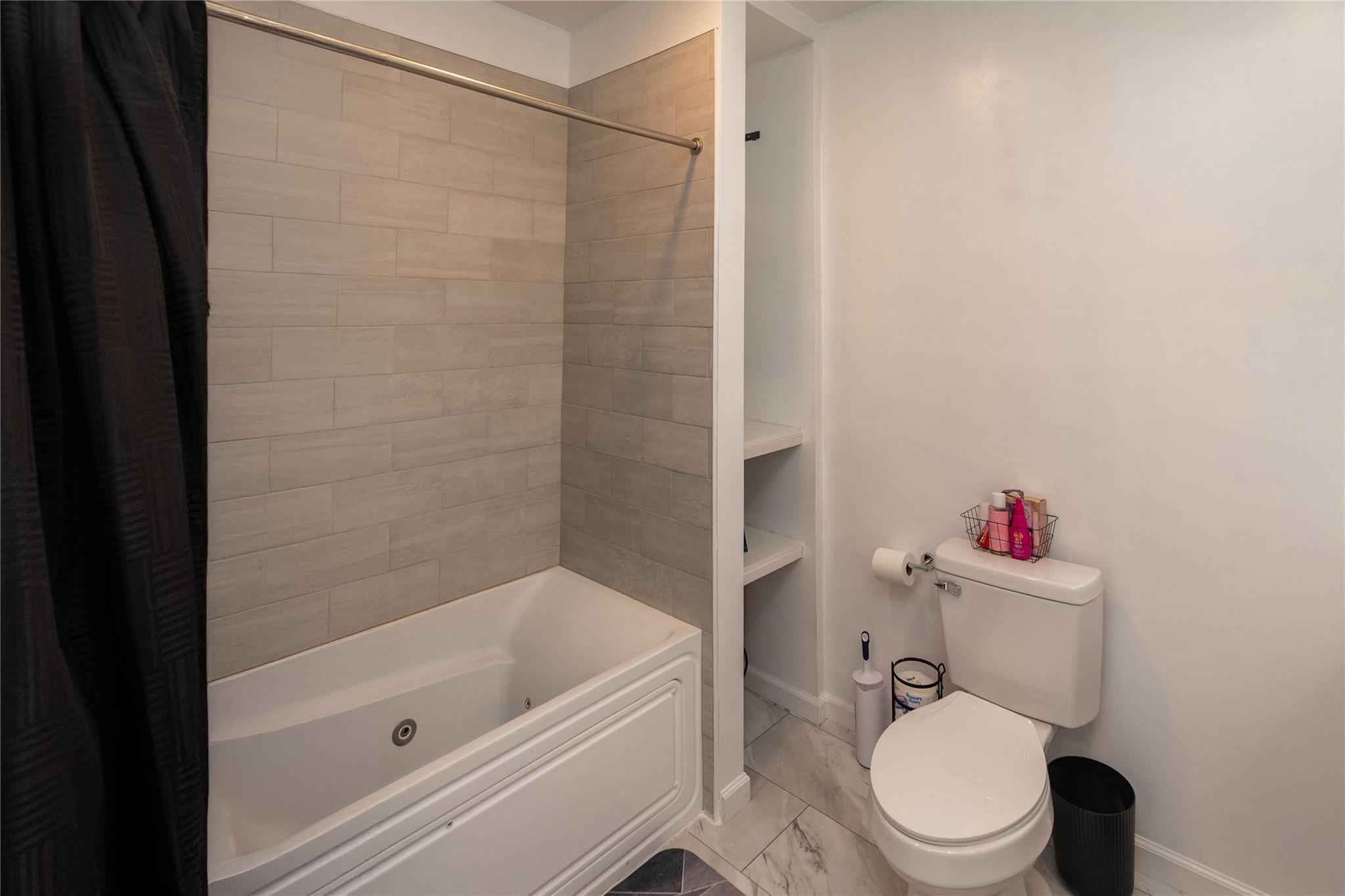 1089 County Rd 12, New Hampton, NY 10958