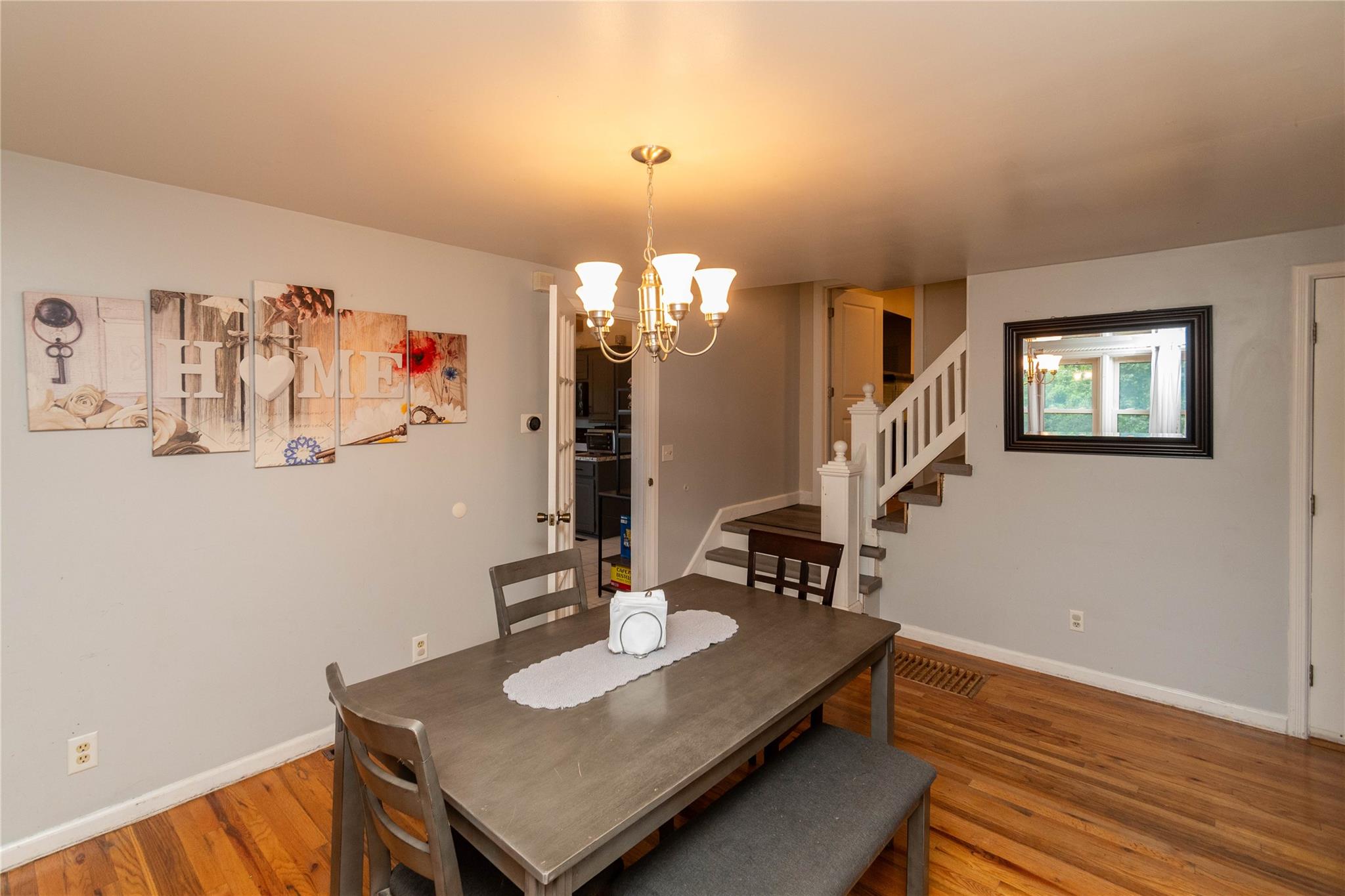 1089 County Rd 12, New Hampton, NY 10958