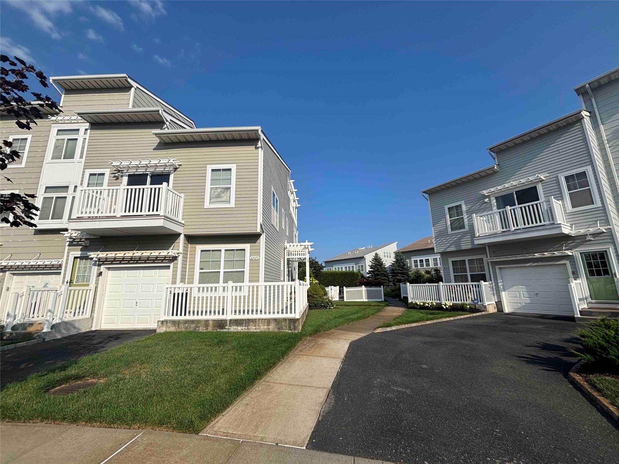 6523 Seaspray Avenue, Arverne, NY 11692