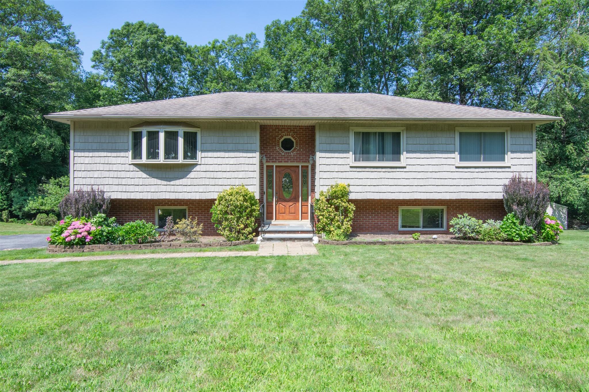 3 Rosa Drive, White Plains, NY 10607