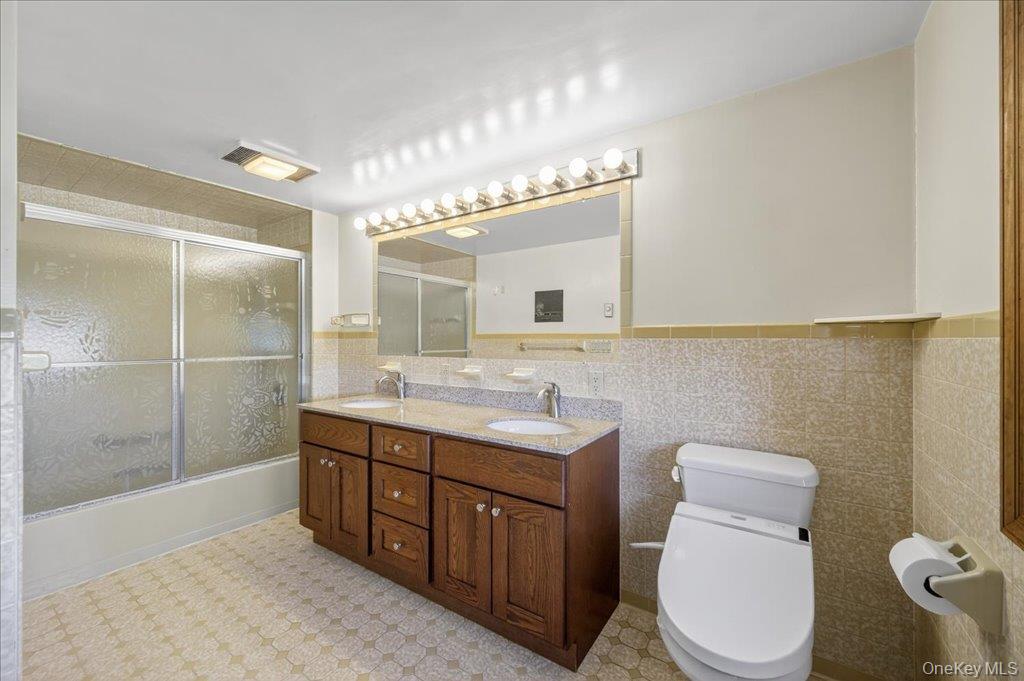 5 Burma Road, Marlboro, NY 12542