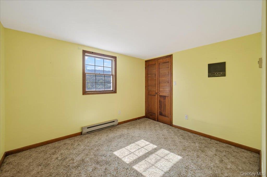 5 Burma Road, Marlboro, NY 12542