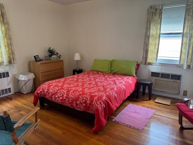 80-27 257th Street, Glen Oaks, NY 11004