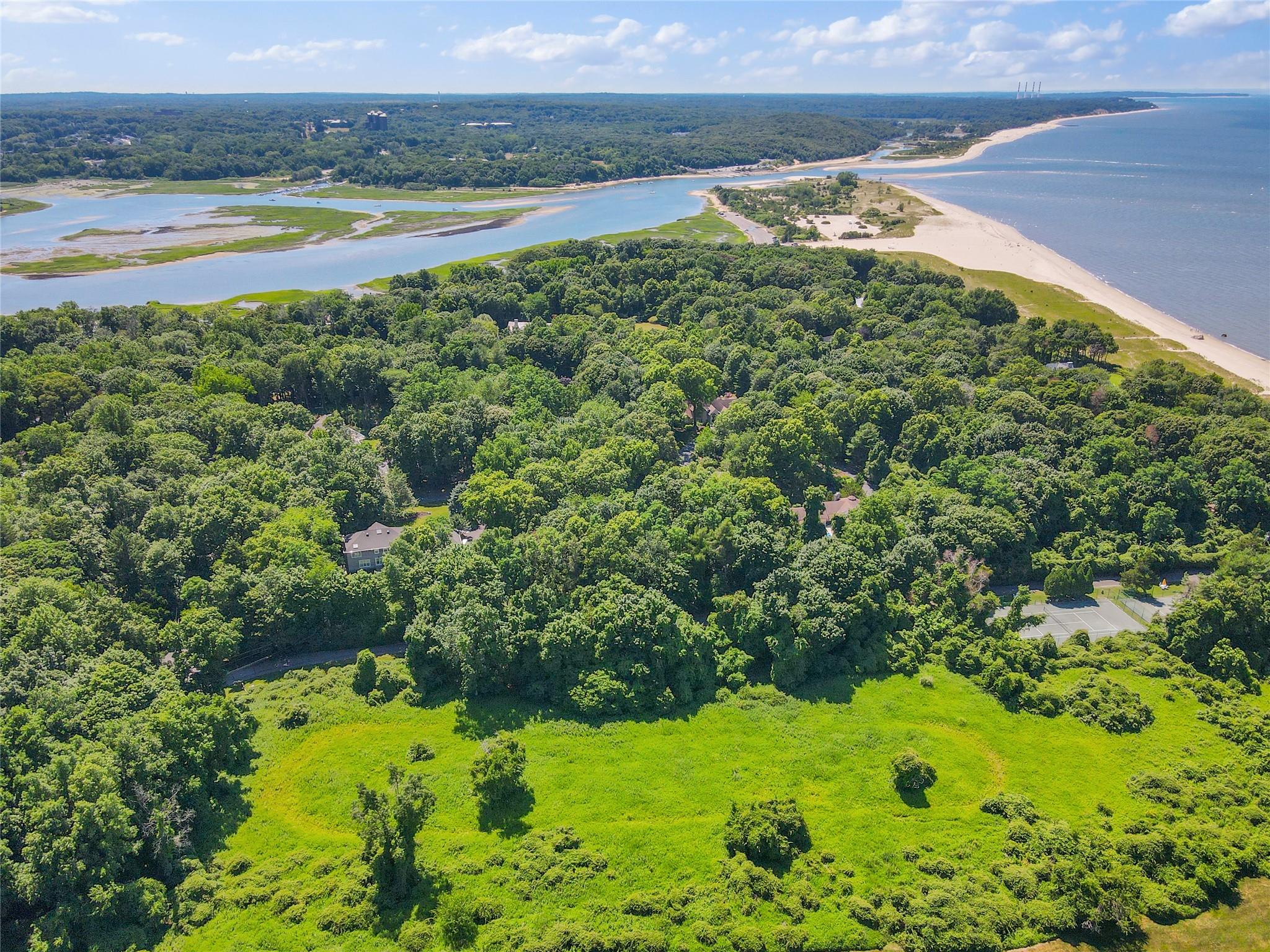 Boney Lane, Nissequogue, NY 11780