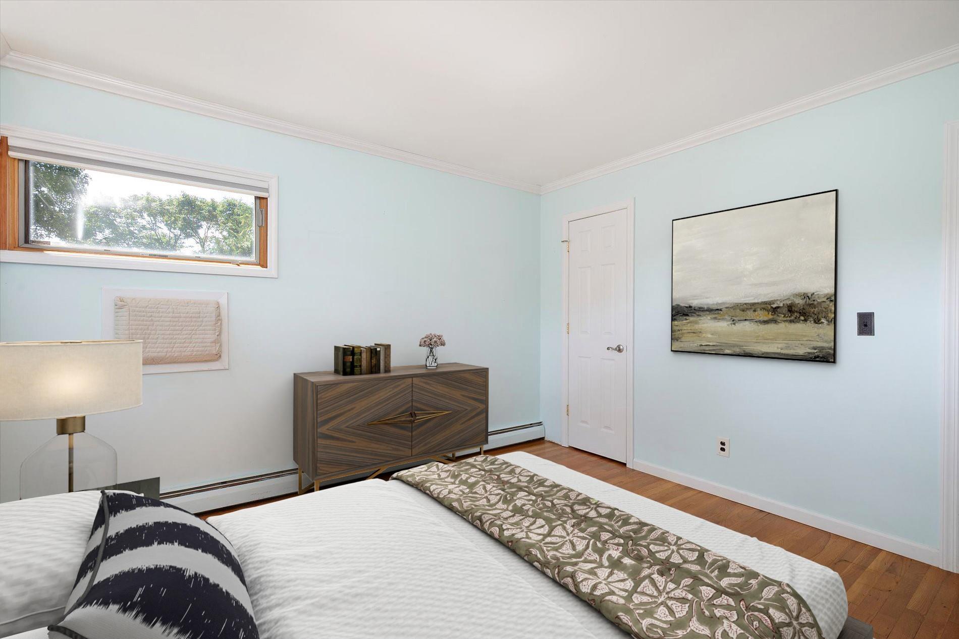 12 46th Street, Islip, NY 11751