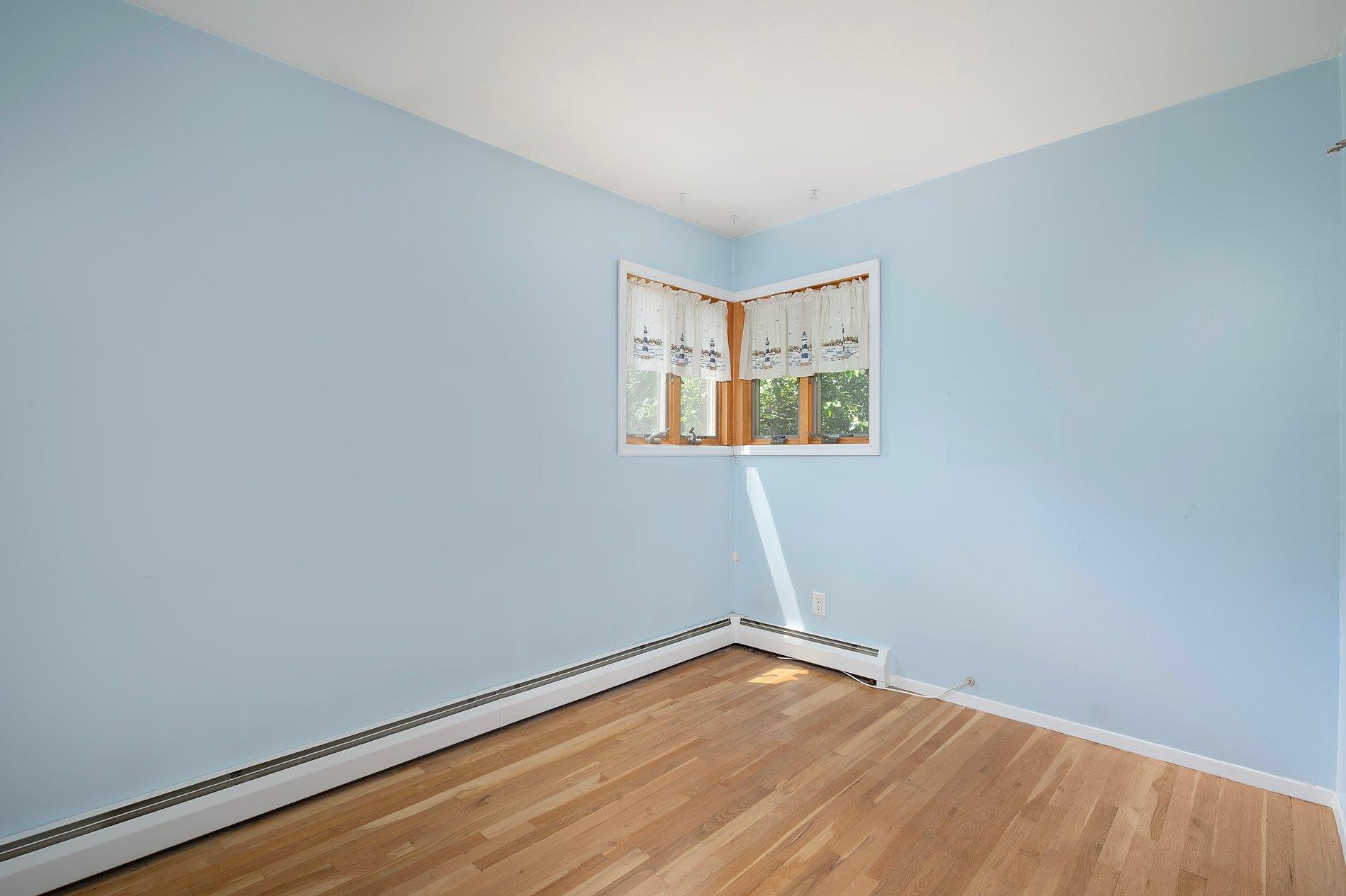 12 46th Street, Islip, NY 11751