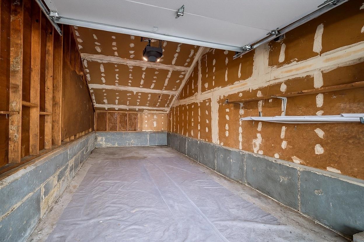 12 46th Street, Islip, NY 11751