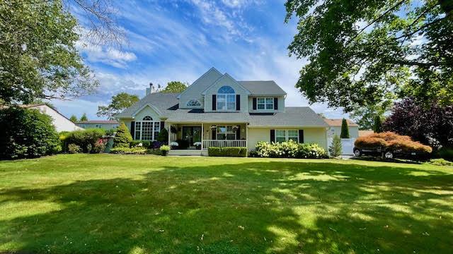 1465 7th Street, West Babylon, NY 11704